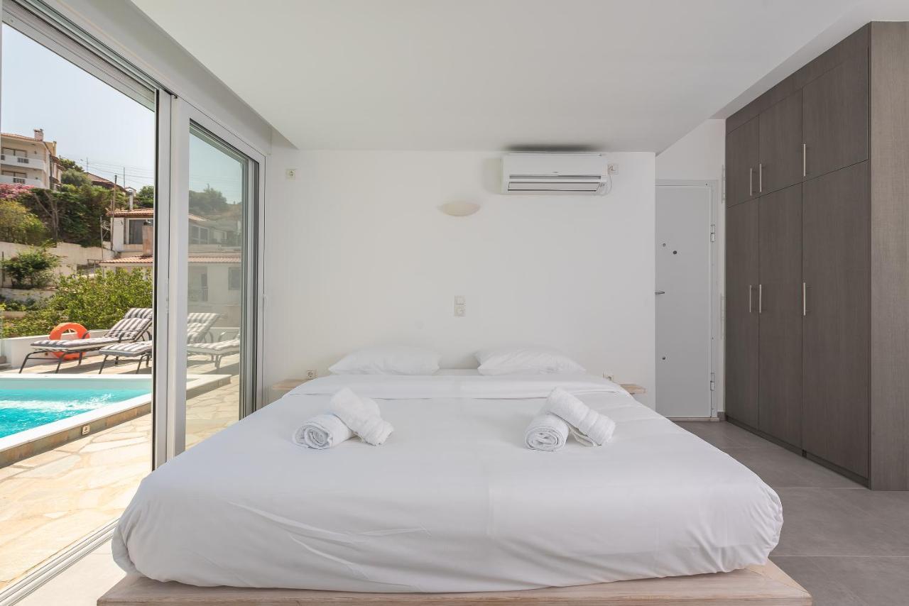 Villa Luna Private Heated Hydro Pool Bbq Beach 4Min Agia Marina Mikrolimanou Exterior photo