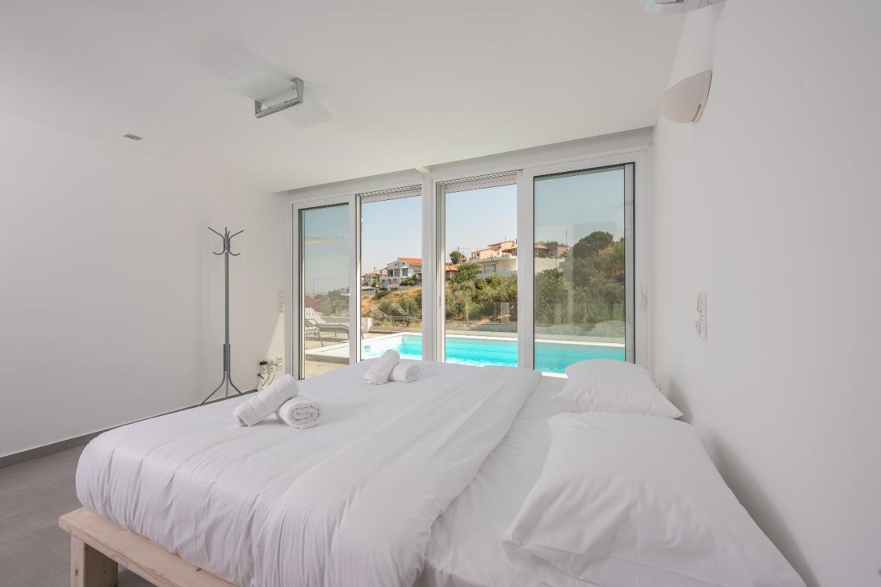 Villa Luna Private Heated Hydro Pool Bbq Beach 4Min Agia Marina Mikrolimanou Exterior photo
